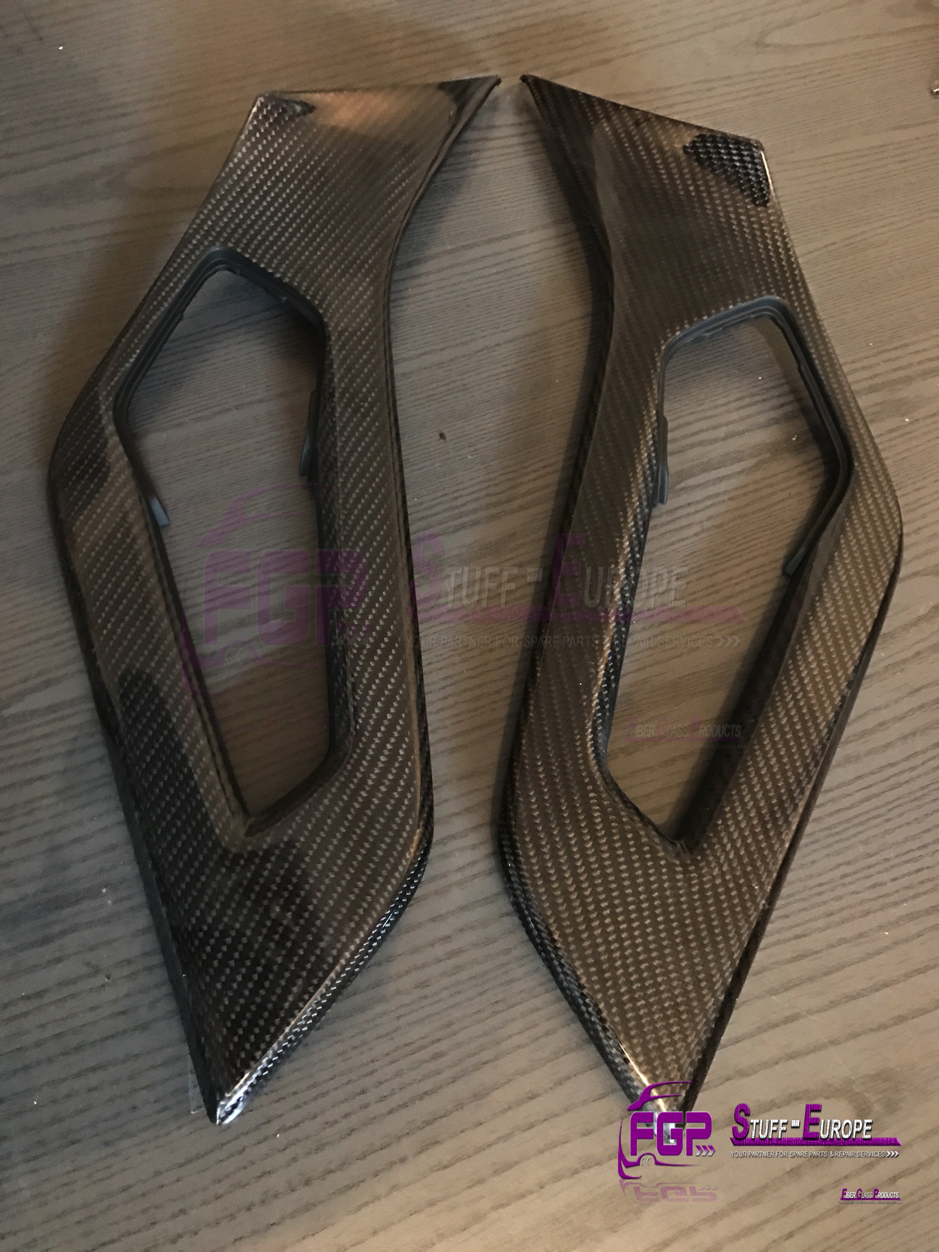 OEM Original Real carbon Lamborghini Aventador door handle covers 470867172A & 470867171A